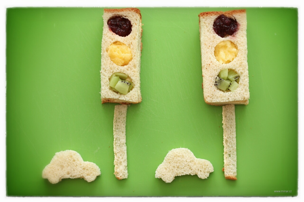 tata-geek-hrava-snidane-semafor-4